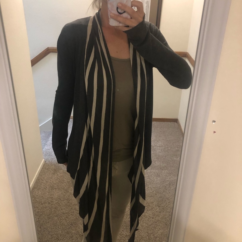 Jealous Tomato S grey sweater cardigan thin